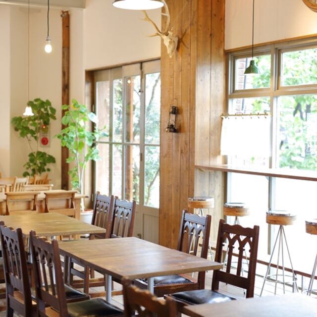 店舗や事務所の工事にも対応しております